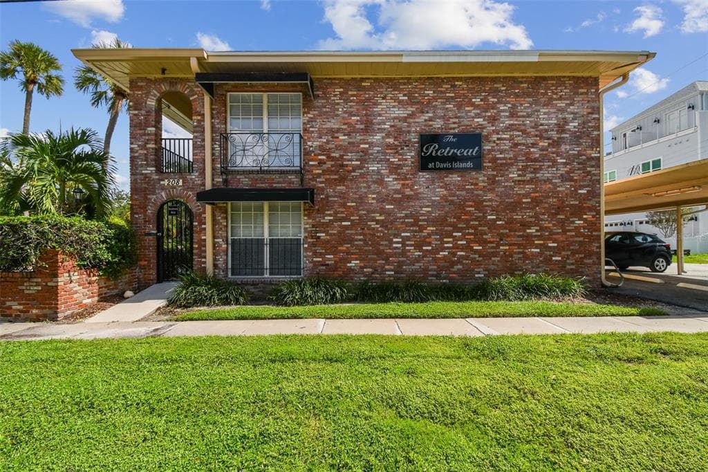 208 DANUBE AVENUE UNIT 101 TAMPA, FL 33606