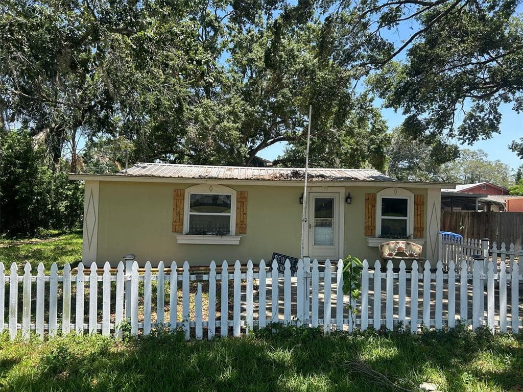 8341 JUNE STREET TAMPA, FL 33615