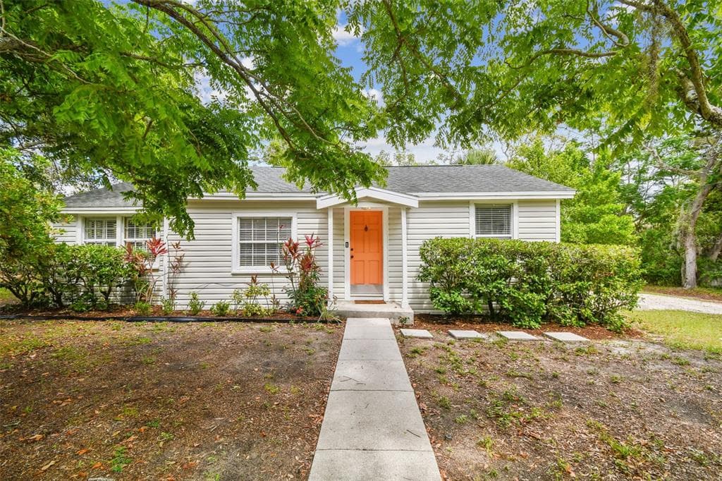 670 WOODDELL DR SAFETY HARBOR, FL 34695