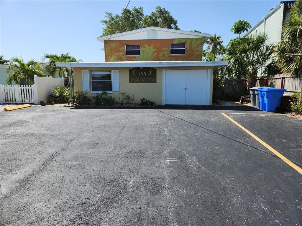 155 110TH AVENUE UNIT 1 TREASURE ISLAND, FL 33706