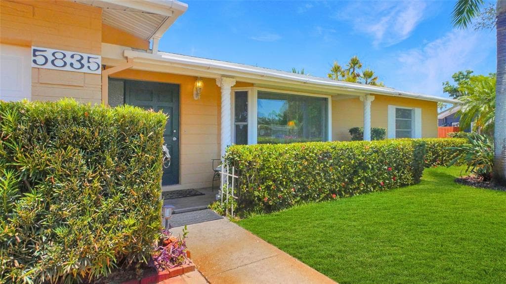 5835 29TH AVENUE N ST PETERSBURG, FL 33710