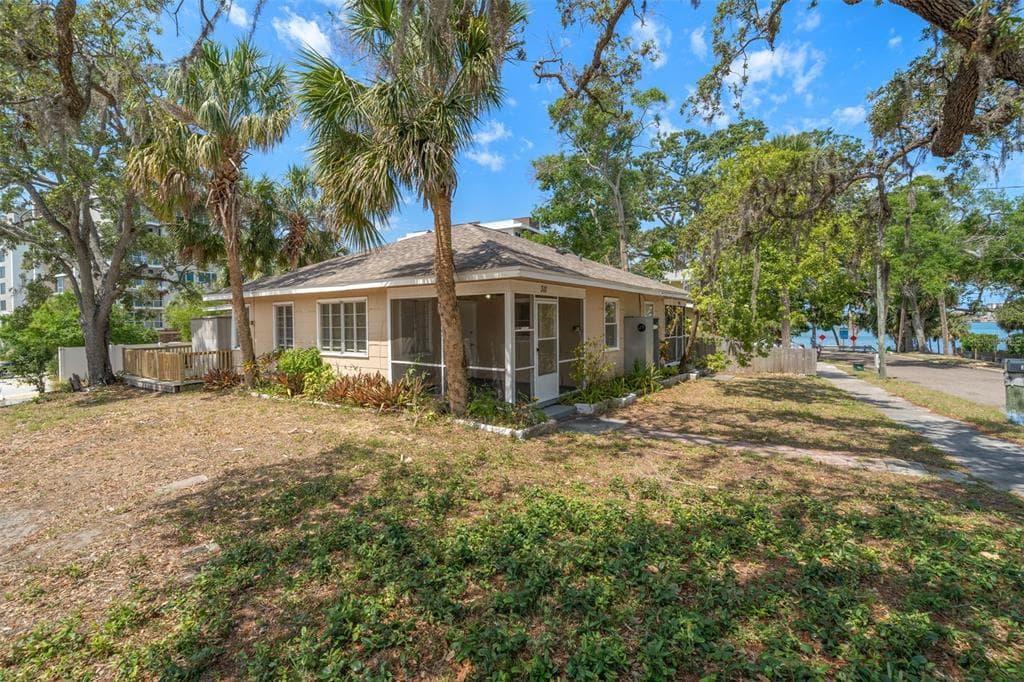 309 CEDAR STREET CLEARWATER, FL 33755