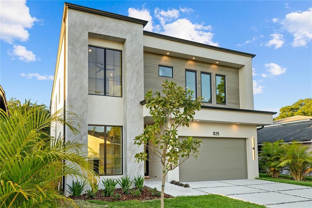 910 W VIRGINIA AVENUE TAMPA, FL 33603