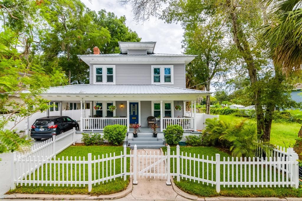 809 W PARK AVENUE TAMPA, FL 33602