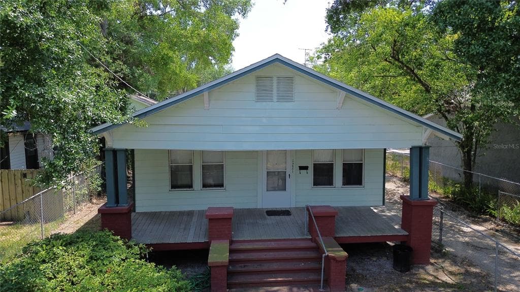 1221 E OSBORNE AVENUE TAMPA, FL 33603