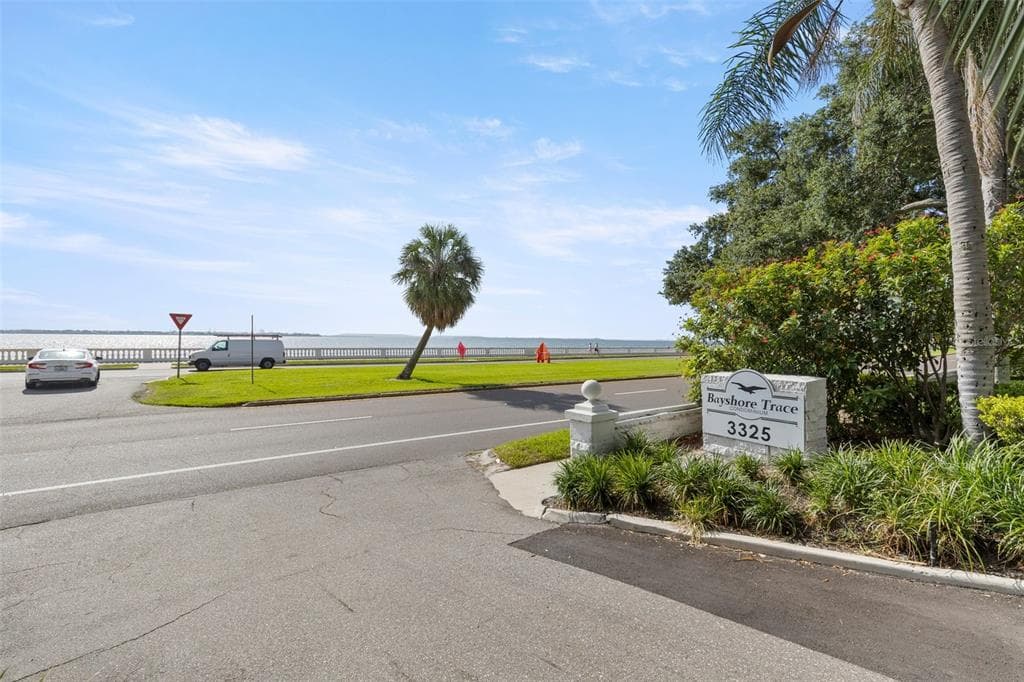 3325 BAYSHORE BOULEVARD UNIT C36 TAMPA, FL 33629