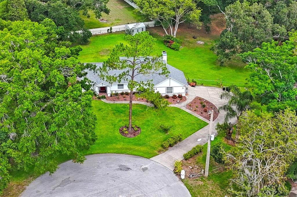 5933 CARINA TRACE WESLEY CHAPEL, FL 33545