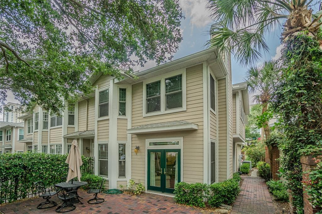 350 2ND STREET N UNIT 1