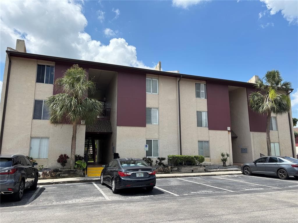 3814 N LAKE DRIVE UNIT 65