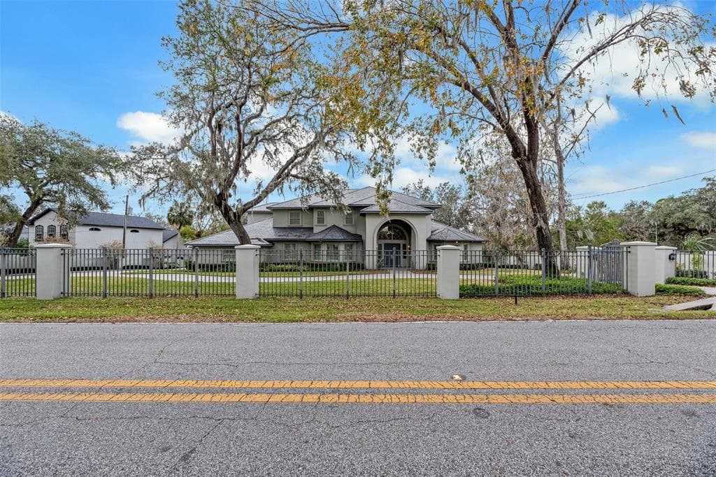 4641 JOHN MOORE ROAD BRANDON, FL 33511