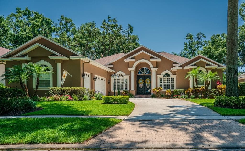 2417 VALRICO FOREST DRIVE VALRICO, FL 33594