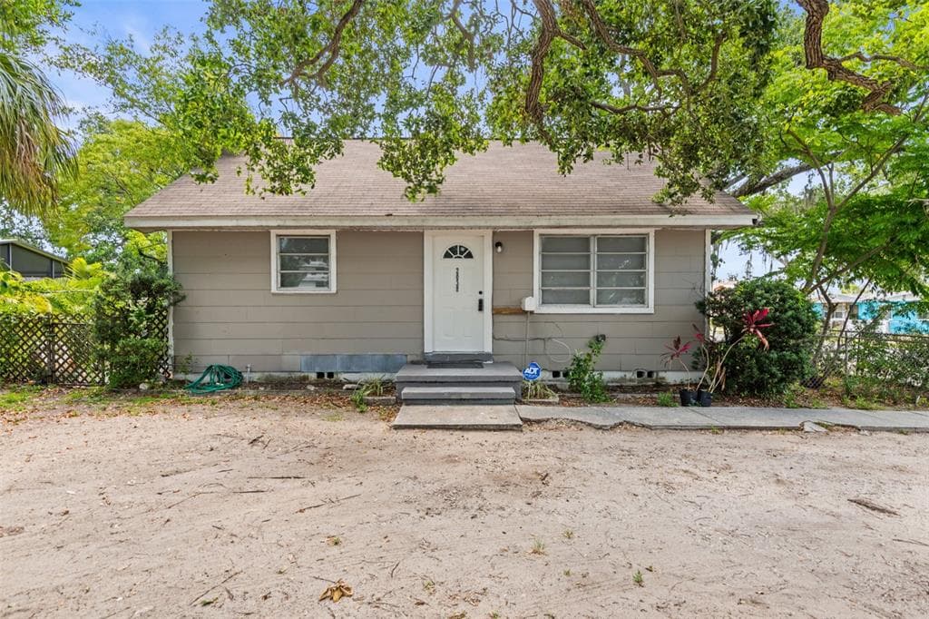 2038 16TH STREET S ST PETERSBURG, FL 33705