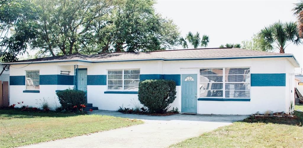 2209 S LOIS AVENUE TAMPA, FL 33629