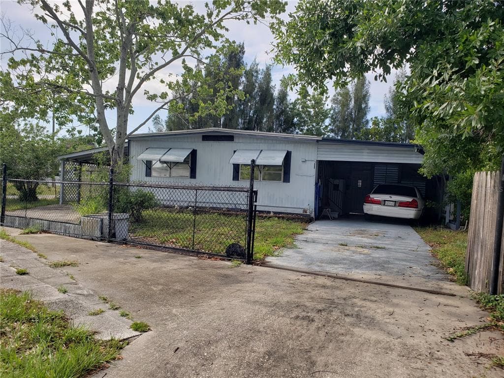 6095 108TH AVENUE N PINELLAS PARK, FL 33782