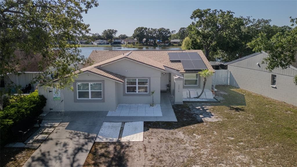 12416 QUEENSLAND LANE