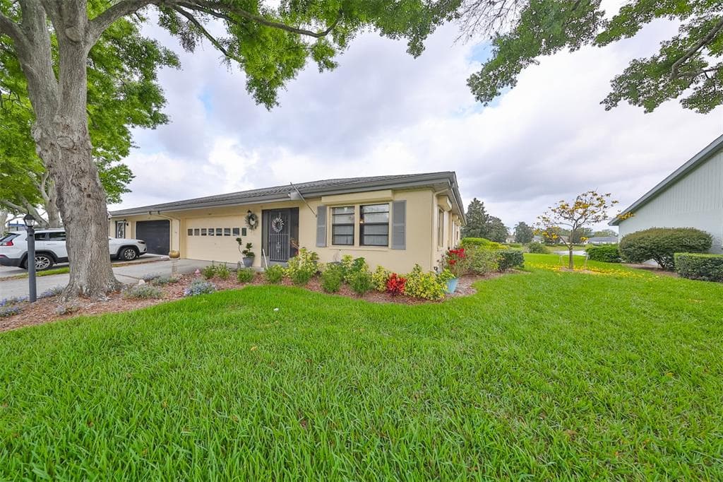 1417 LANGLEY DRIVE SUN CITY CENTER, FL 33573