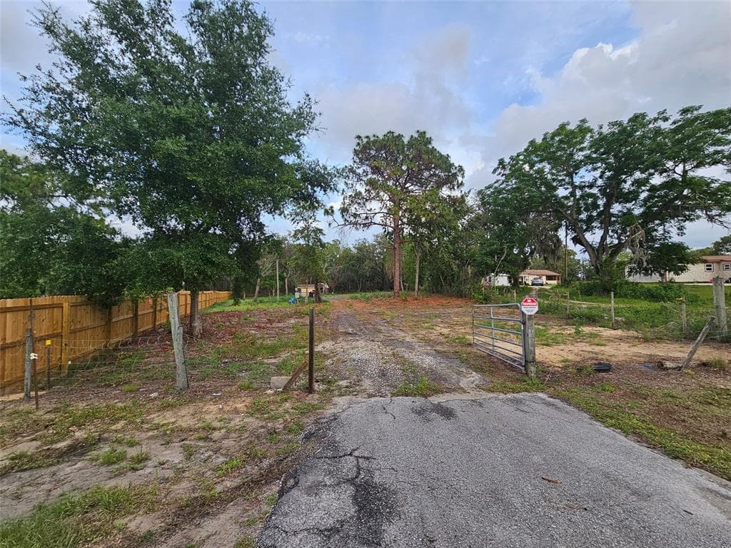 17132 RIDGELINE TRAIL HUDSON, FL 34667