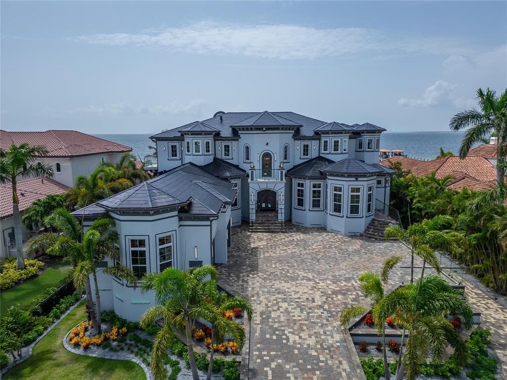 6526 SURFSIDE BOULEVARD APOLLO BEACH, FL 33572