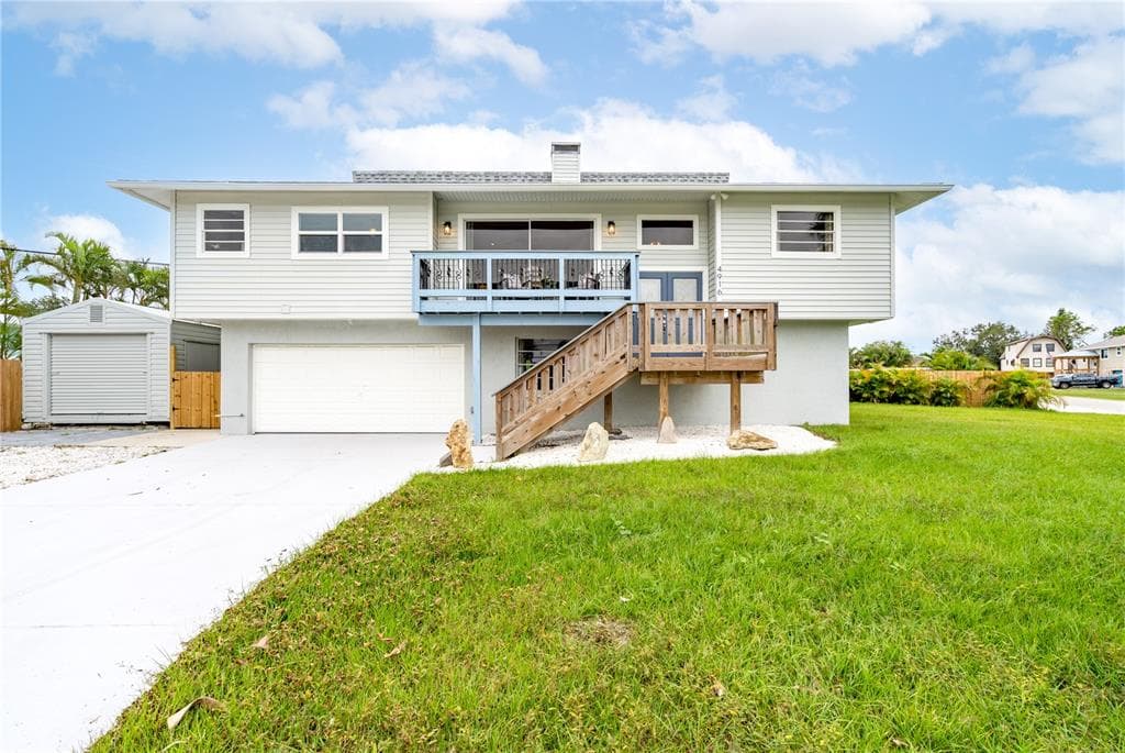 4916 PALMETTO POINT DRIVE