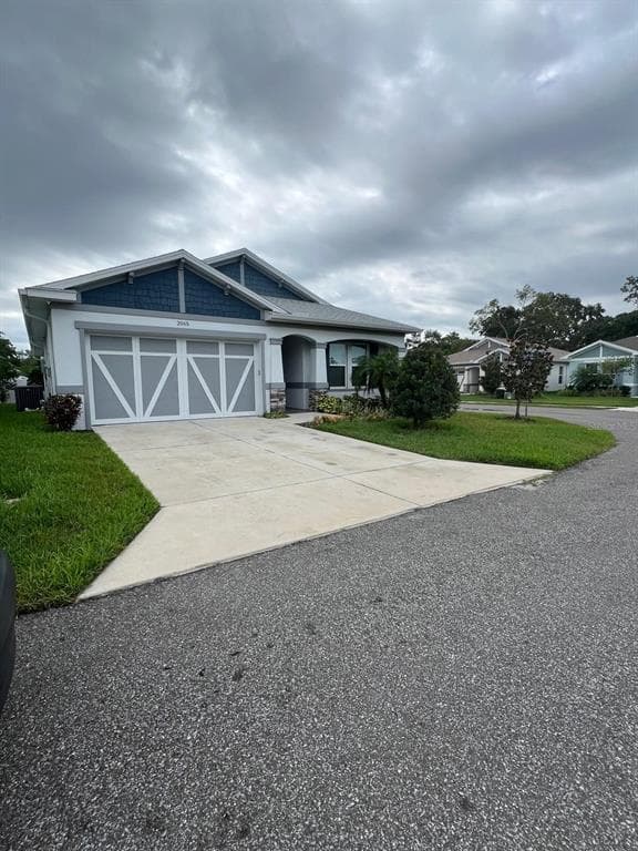 2065 PARAGON CIRCLE W CLEARWATER, FL 33755