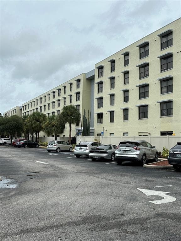 701 S MADISON AVENUE UNIT 410 CLEARWATER, FL 33756