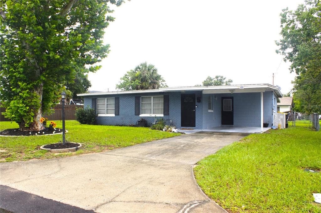 5 MOONLIGHT LANE WINTER HAVEN, FL 33884
