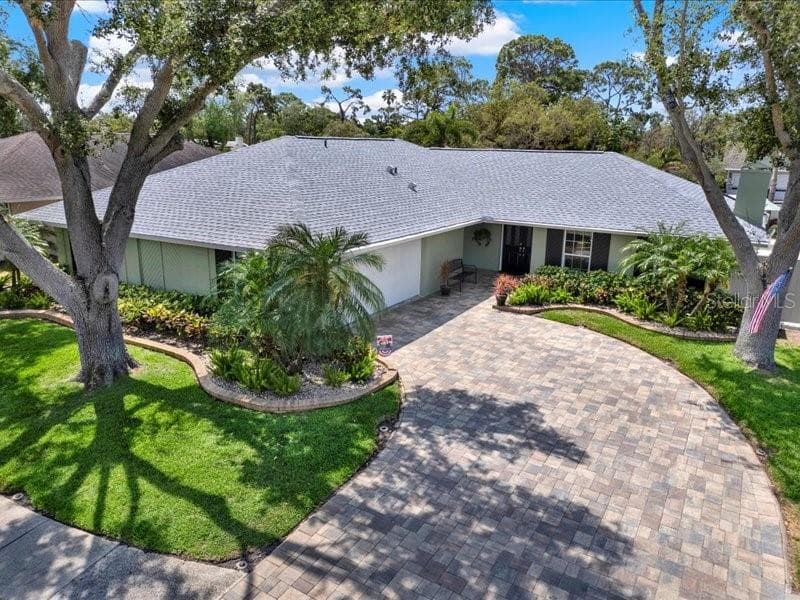 13186 LINDEN PLACE DRIVE SEMINOLE, FL 33776