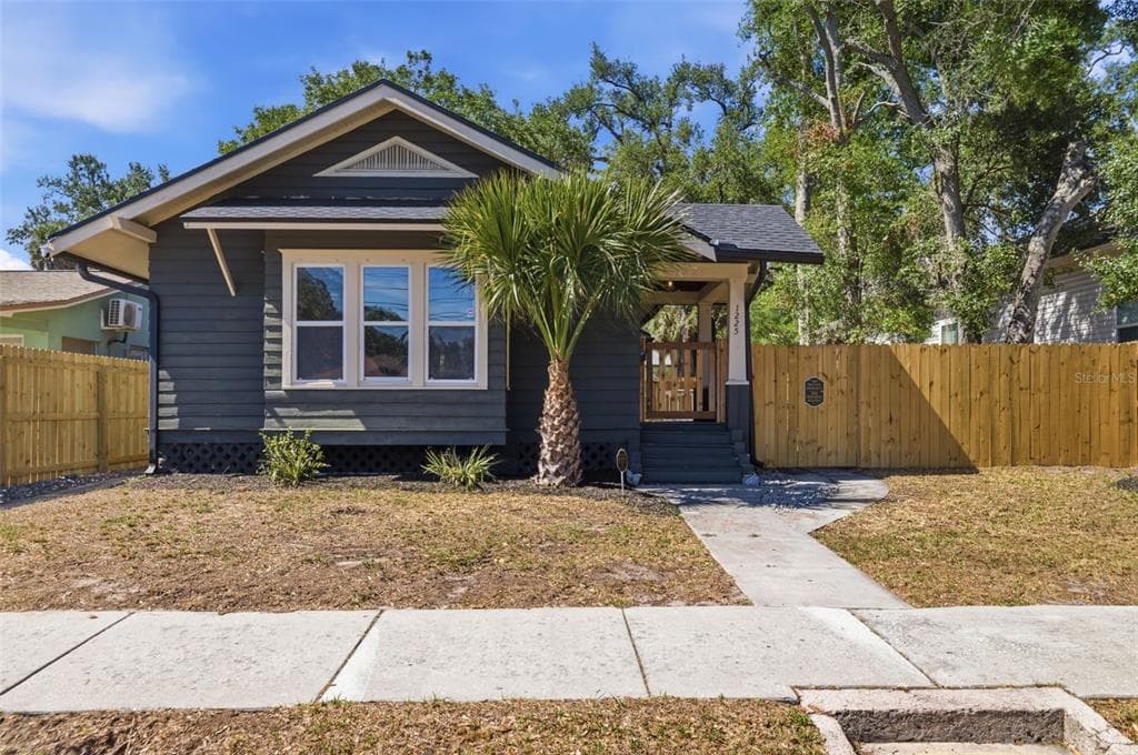 1225 22ND AVENUE S ST PETERSBURG, FL 33705