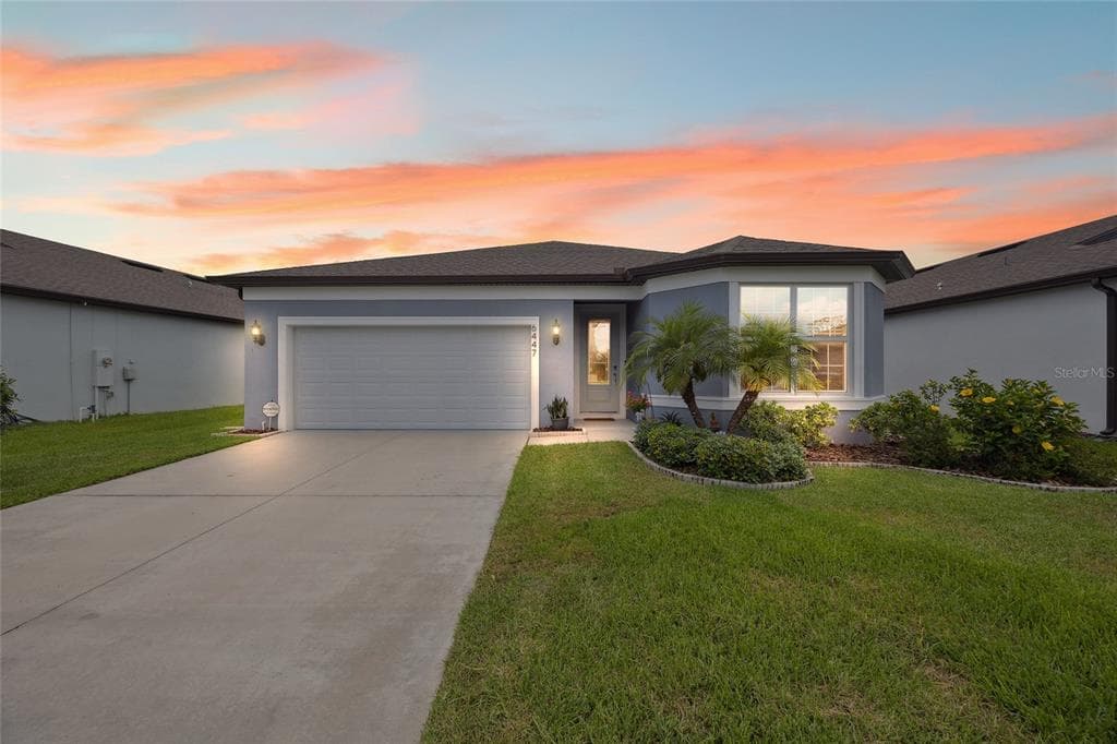 6447 BRADFORD WOODS DRIVE ZEPHYRHILLS, FL 33542