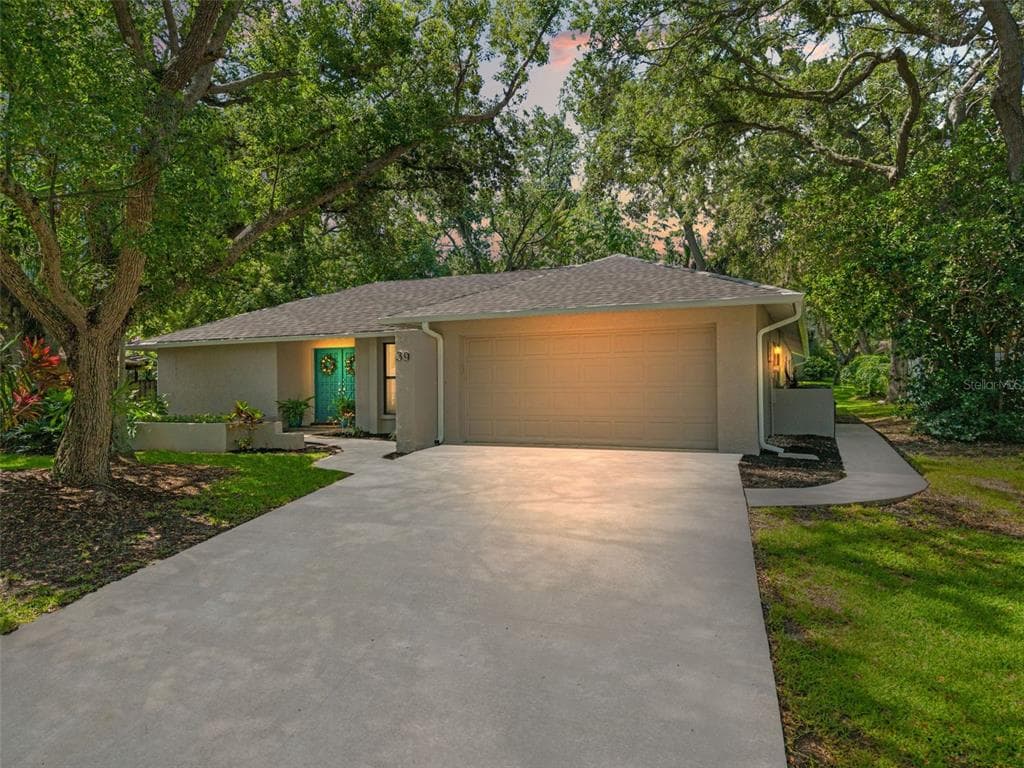39 BISHOP CREEK DRIVE SAFETY HARBOR, FL 34695