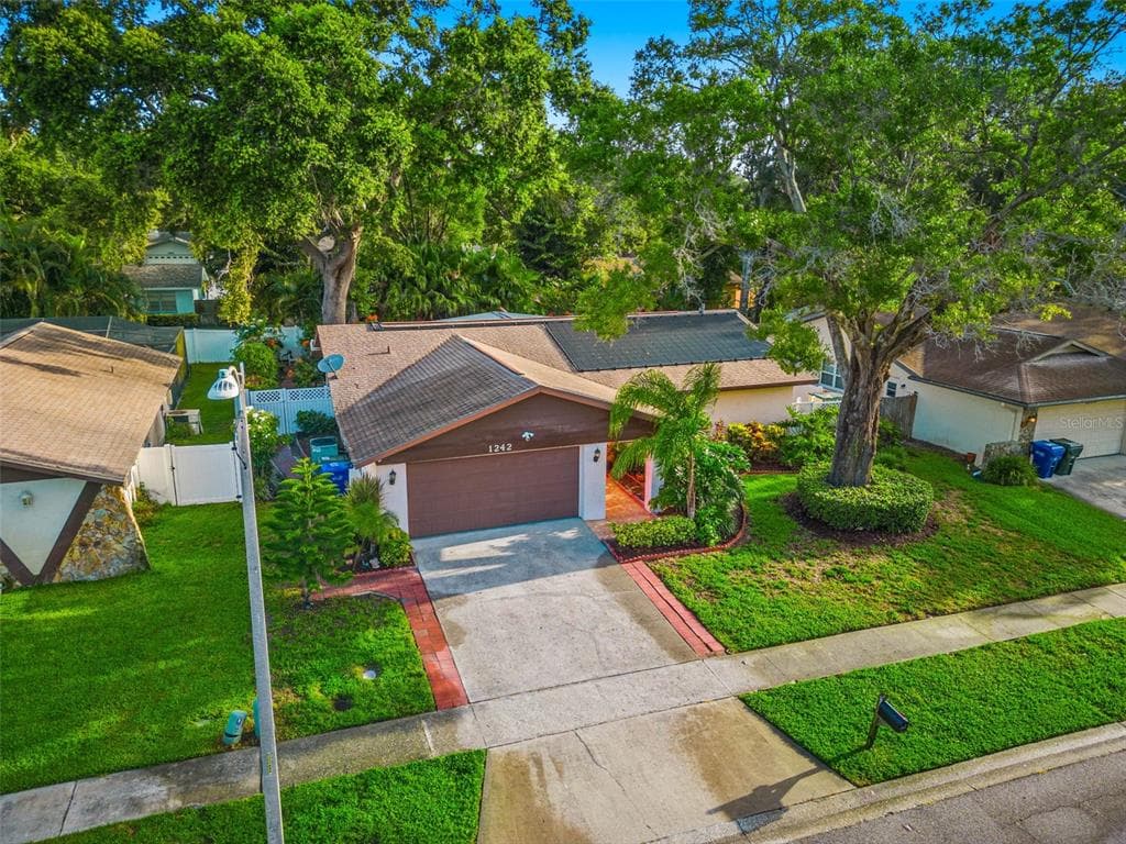 1242 WHISPER DRIVE