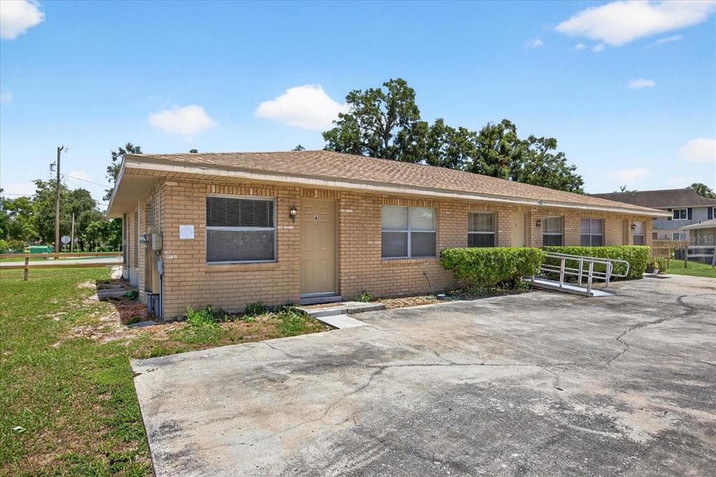 405 BIG CEDAR WAY