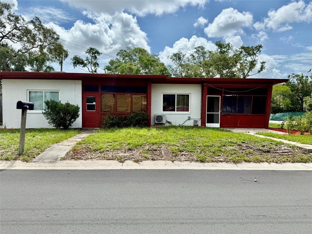103 N LINCOLN AVENUE UNIT 103 CLEARWATER, FL 33755