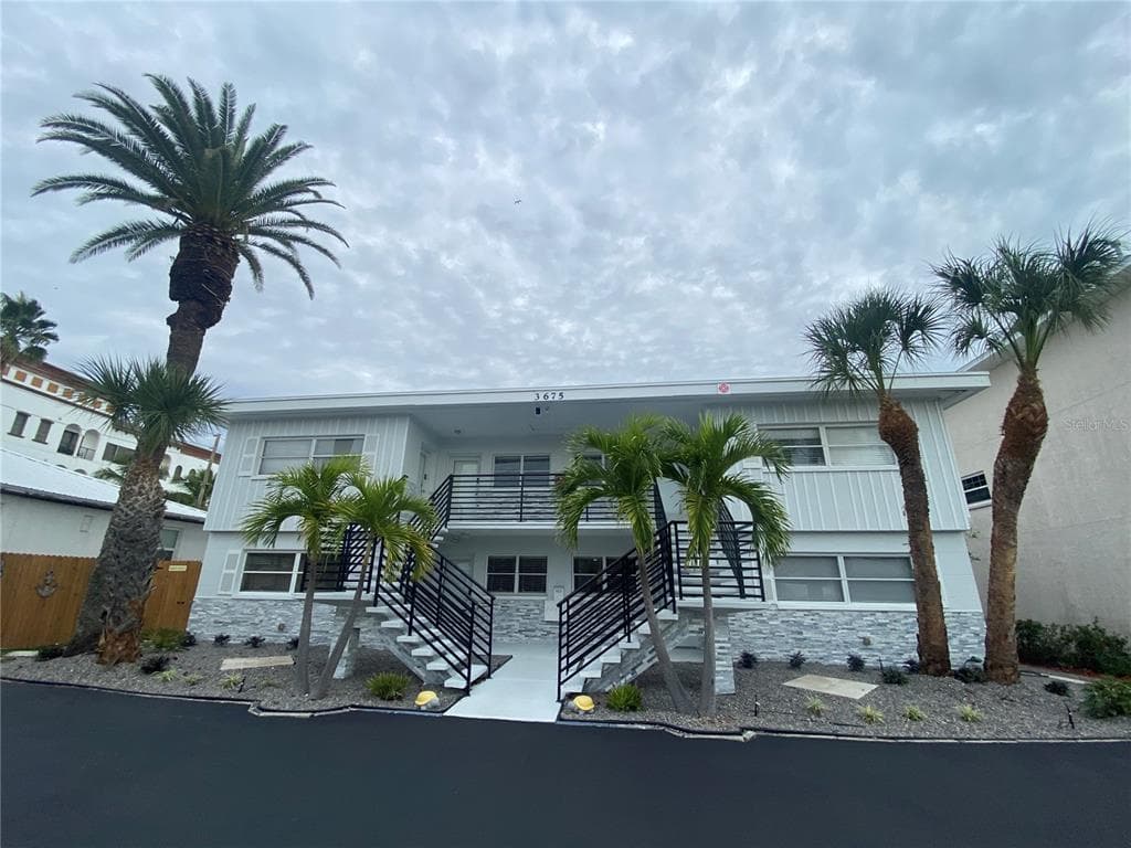 3675 GULF BOULEVARD UNIT 4 ST PETE BEACH, FL 33706