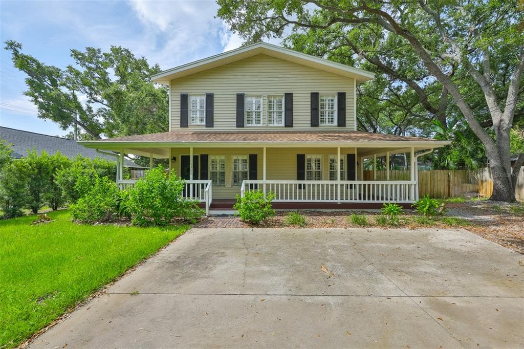 3906 W SAN LUIS STREET TAMPA, FL 33629