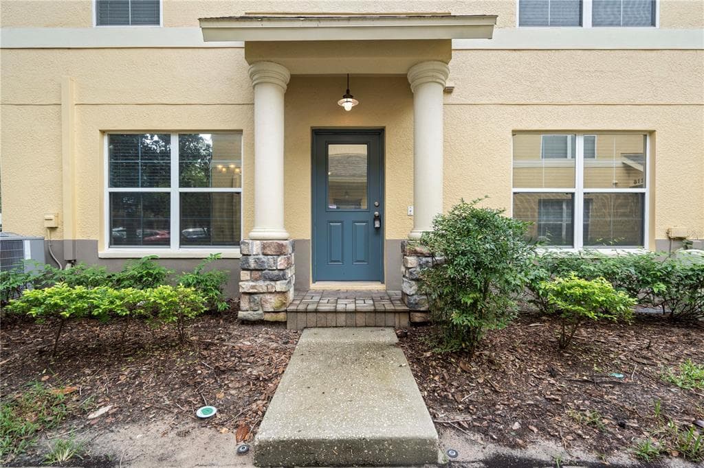 212 DRAW BRIDGE LANE