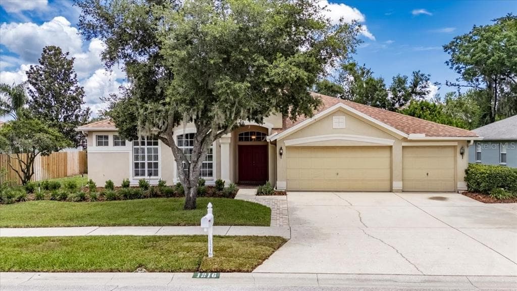 1216 FOX CHAPEL DRIVE LUTZ, FL 33549