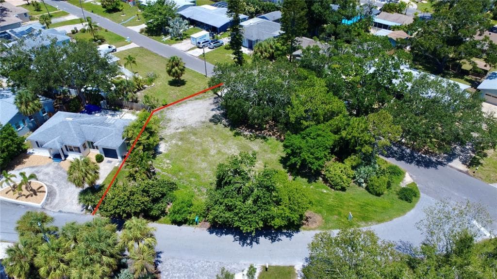 4725 TRADE WINDS DRIVE S GULFPORT, FL 33711