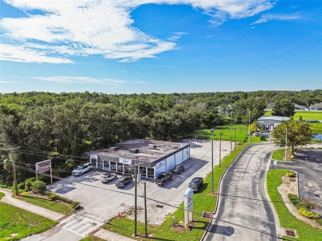 2617 E BRANDON BOULEVARD VALRICO, FL 33594