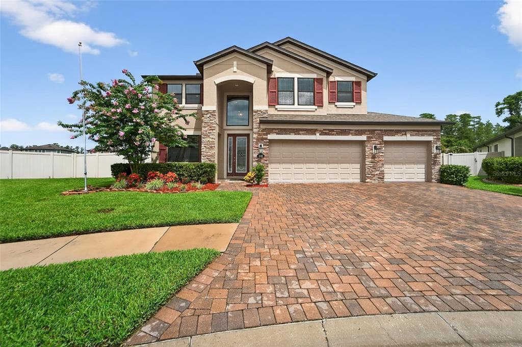 1833 CHERRY WALK ROAD LUTZ, FL 33558