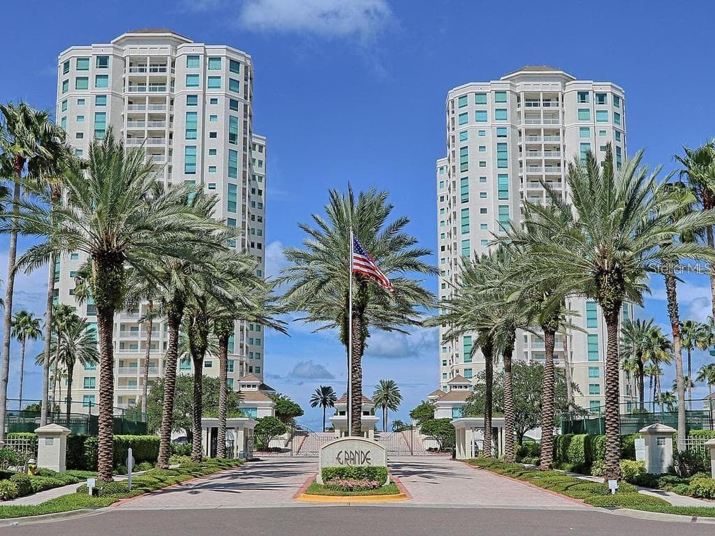 1170 GULF BOULEVARD UNIT 1803 CLEARWATER BEACH, FL 33767