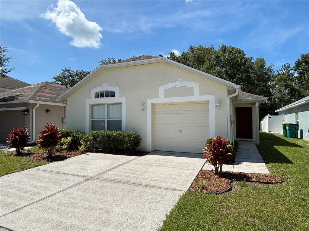 30418 BIRDHOUSE DRIVE WESLEY CHAPEL, FL 33545