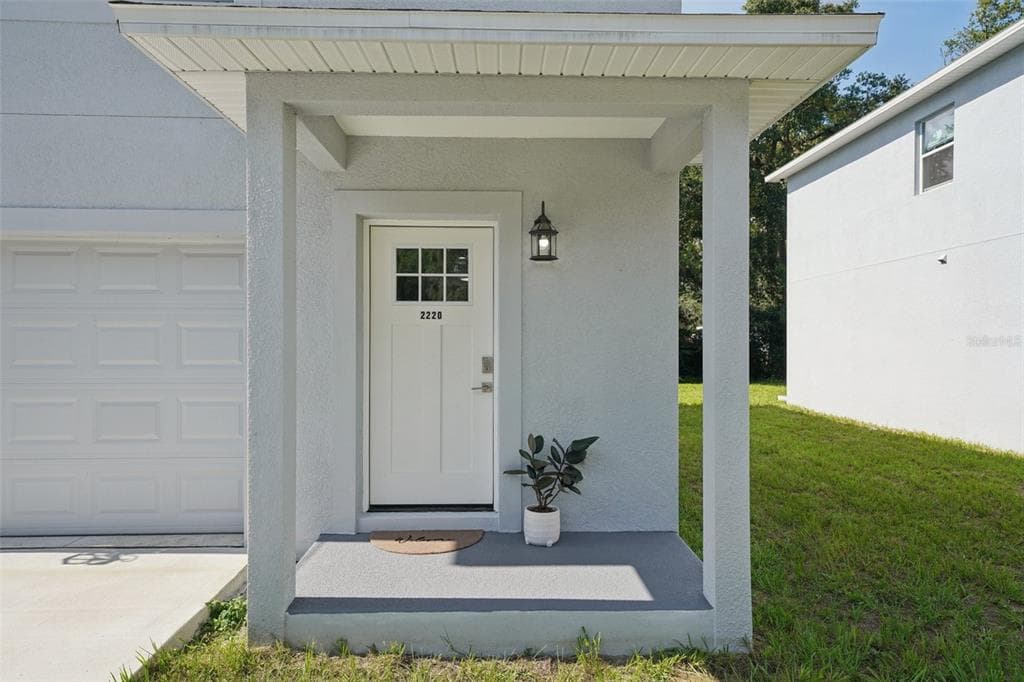 2220 E EMMA STREET TAMPA, FL 33610