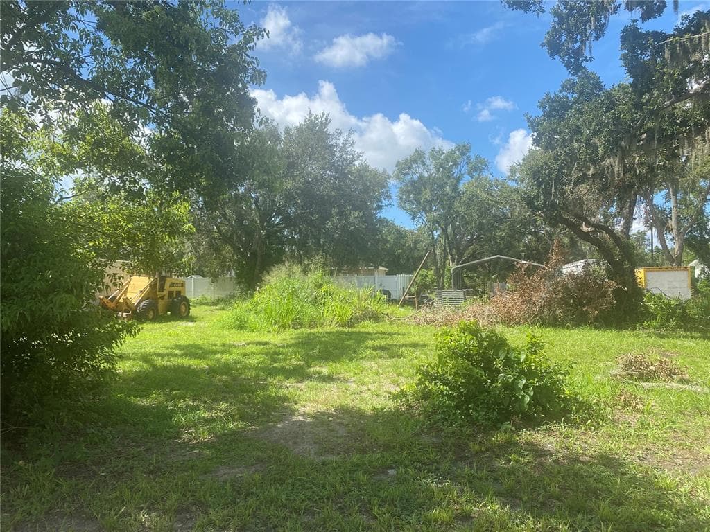11931 82ND LANE E