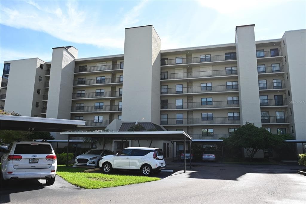 2800 COVE CAY DRIVE UNIT 5D