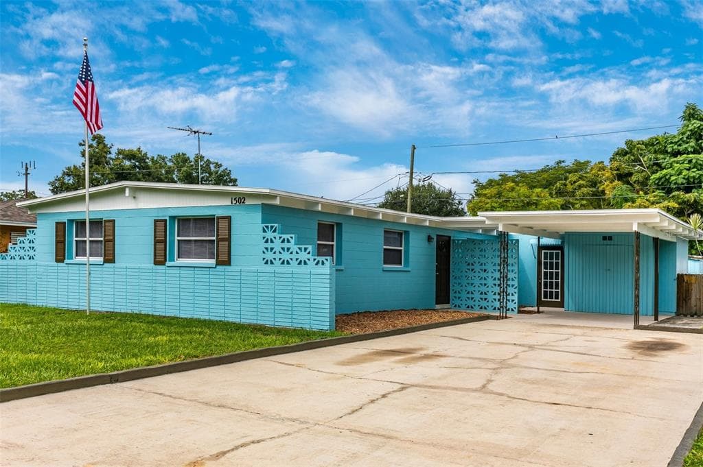 1502 CHANDLER AVENUE CLEARWATER, FL 33755