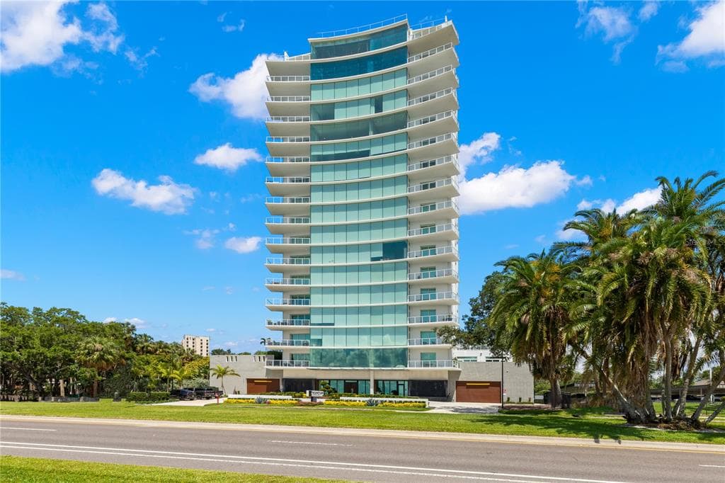 2619 BAYSHORE BOULEVARD UNIT 1400