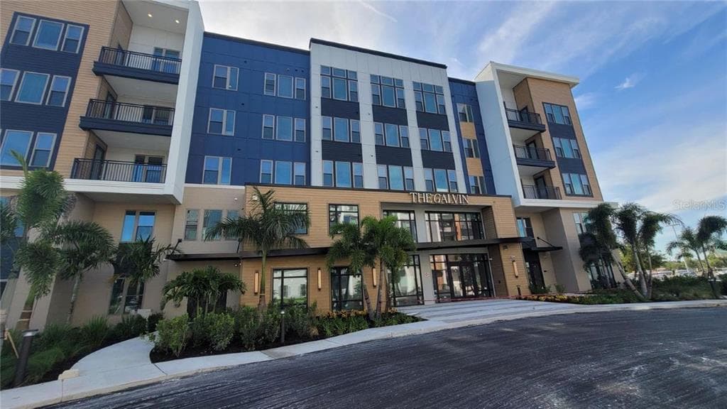 10215 ESTUARY LAKES DRIVE UNIT 324 TAMPA, FL 33619