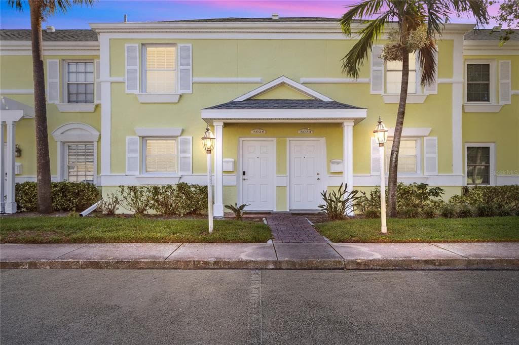 5026 COQUINA KEY DRIVE SE UNIT 5026