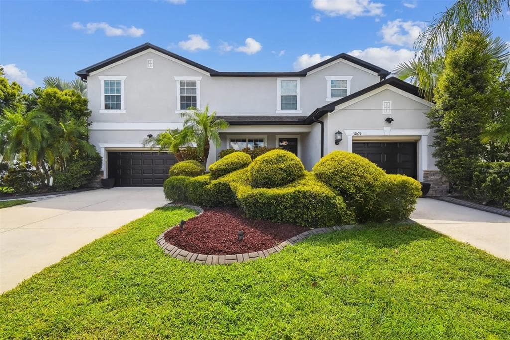 3809 TRISTRAM LOOP